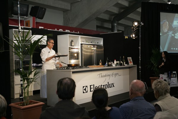 Ray McVinnie in the Electrolux cooking theatre